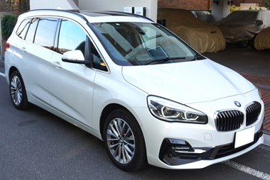 BMW218ｄグランツアラーラグジュアリーフロント